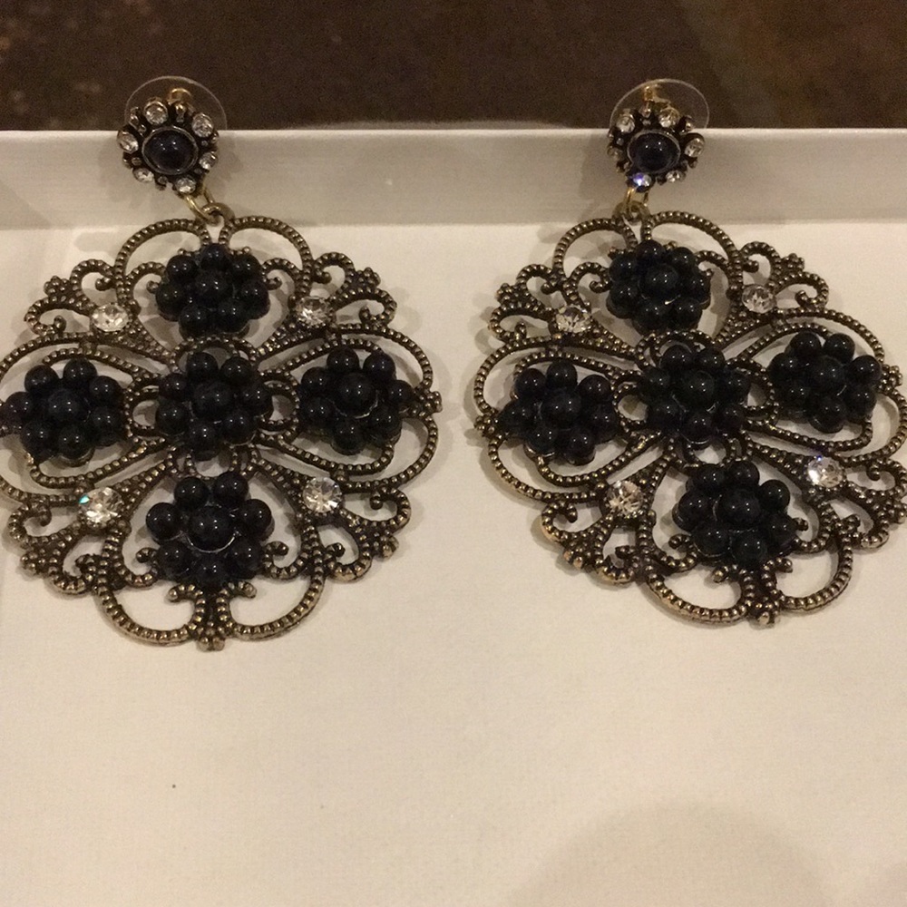 Beautiful black and gold earrings